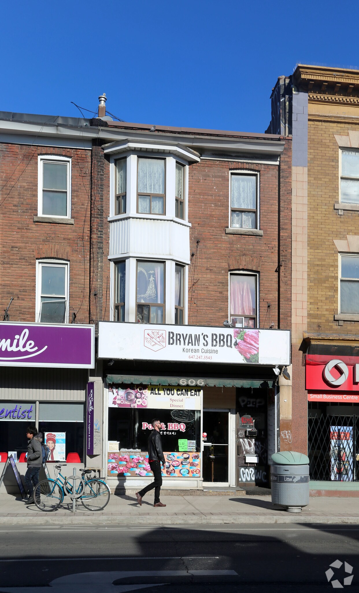 606 Bloor St W, Toronto, ON à louer Photo principale– Image 1 sur 3