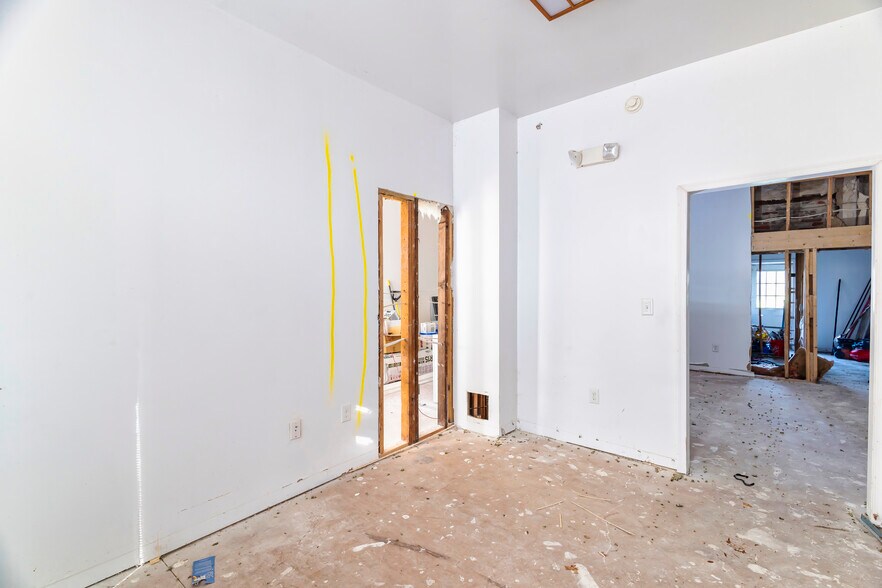 121 N Broad St, Woodbury, NJ à louer - Photo de l’immeuble – Image 3 sur 11