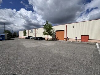 Plus de détails pour Local d'activités à louer