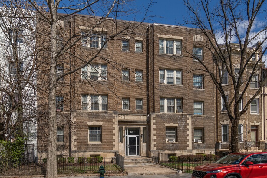 1429 Columbia Rd NW, Washington, DC à vendre - Photo de l’immeuble – Image 2 sur 9