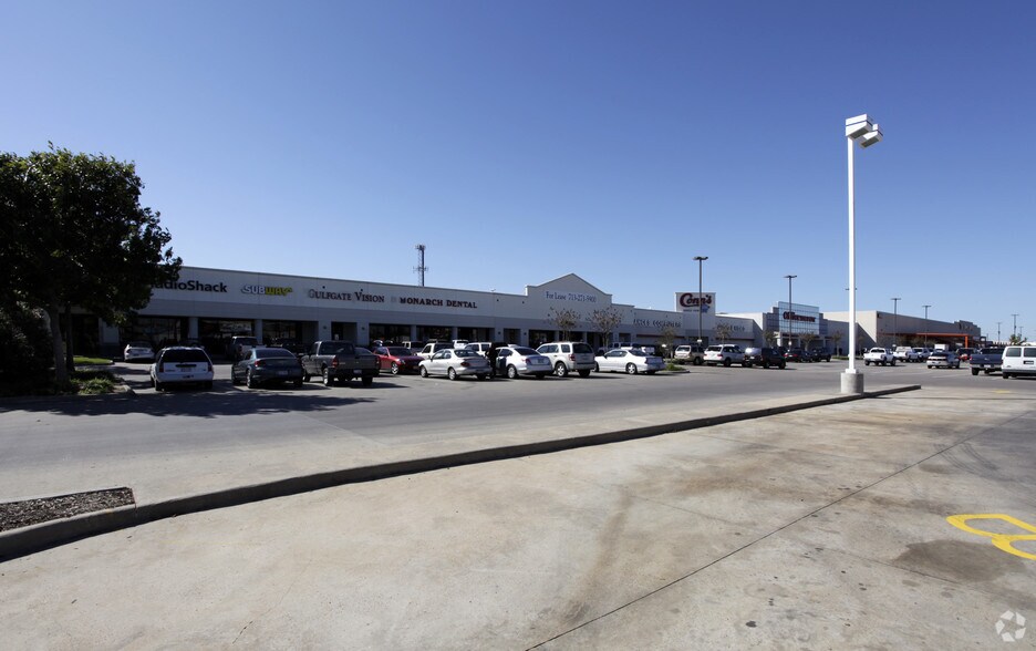 6888 Gulf Fwy, Houston, TX à louer - Photo principale – Image 1 sur 9