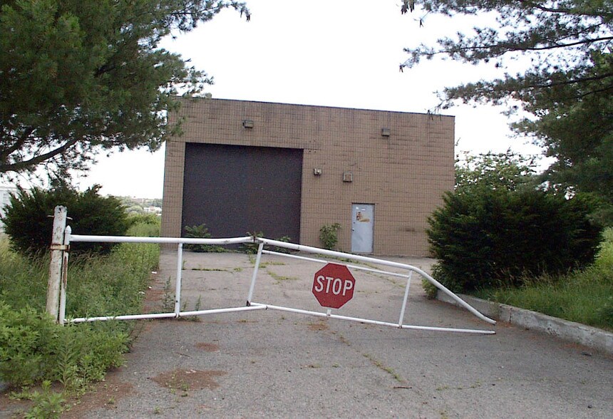 301 Penhorn Ave, Secaucus, NJ à louer - Autre – Image 3 sur 5
