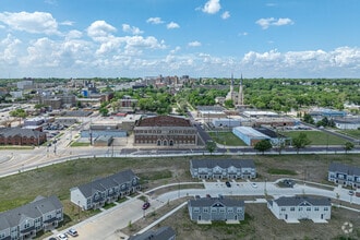 523 NE Adams St, Peoria, IL - VUE AÉRIENNE  vue de carte - Image1