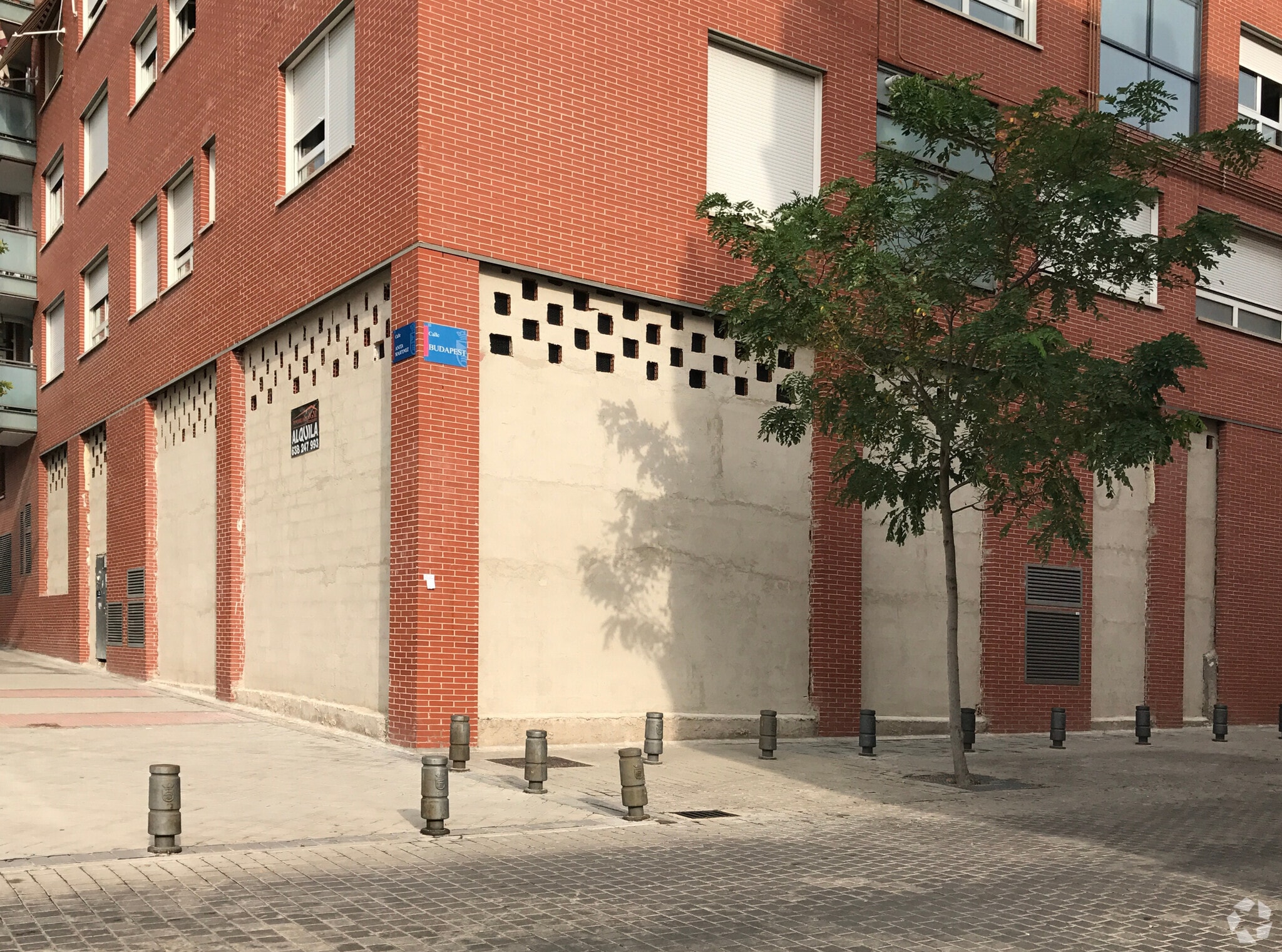 Local commercial dans Leganés, Madrid à louer Photo intérieure– Image 1 sur 2
