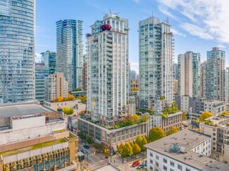 Plus de détails pour 589-599 Smithe St, Vancouver, BC - Local commercial à louer