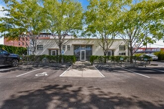 1320 E Houston St, San Antonio, TX à louer Photo intérieure– Image 2 sur 27