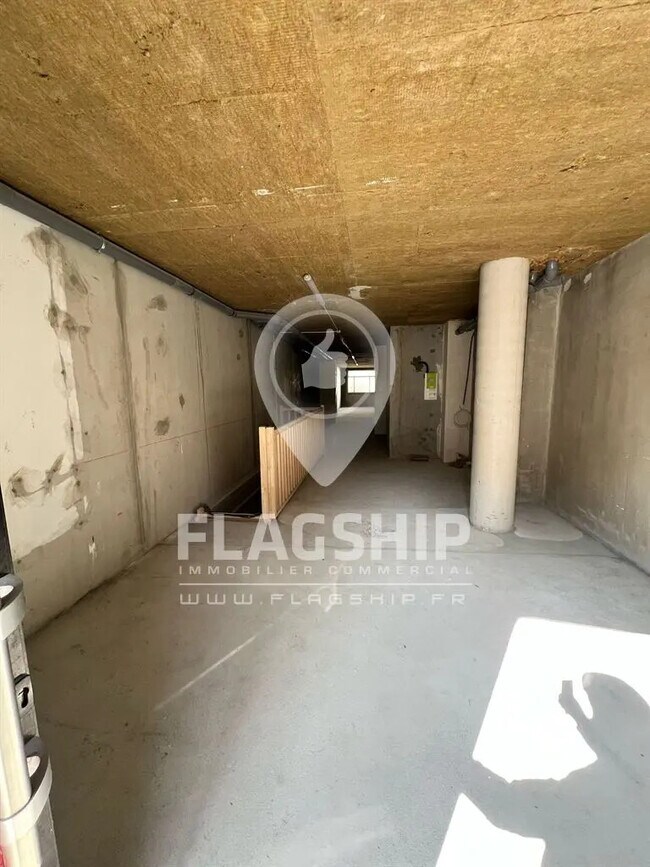 Plus de détails pour Local commercial à louer