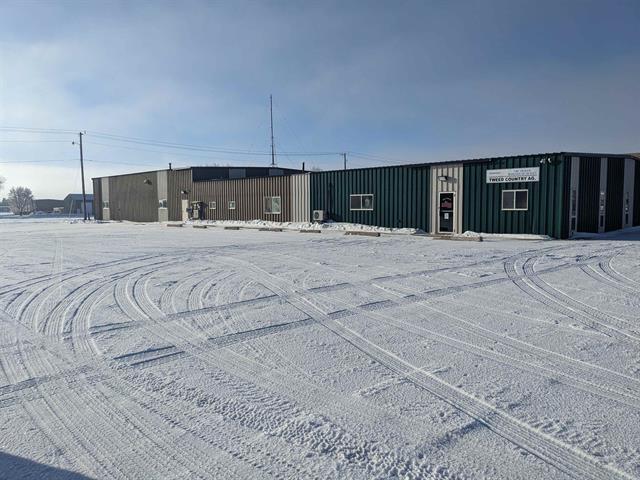 102 11th St E, Bottineau, ND à vendre - Photo de l’immeuble – Image 2 sur 32