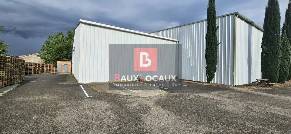 Industriel/Logistique dans Monteux à louer - Photo de l’immeuble – Image 3 sur 7