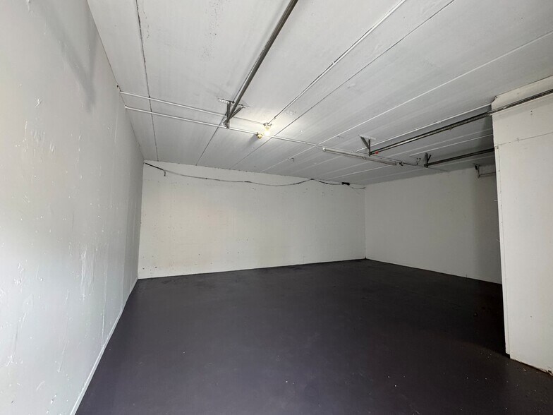 7535 Enterprise Dr, Riviera Beach, FL à louer - Photo de l’immeuble – Image 2 sur 3