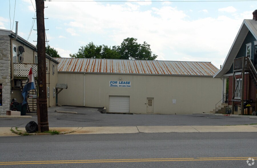 1023 W Washington St, Hagerstown, MD à vendre - Photo de l’immeuble – Image 2 sur 12