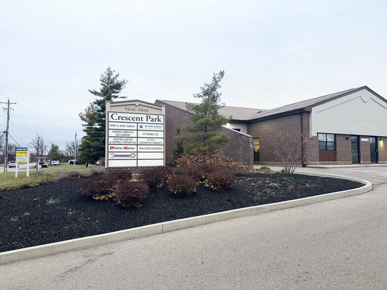 9840-9866 Crescent Park Dr, West Chester, OH à louer - Photo principale – Image 1 sur 5