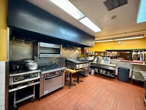 4800-4810 N Broadway St, Chicago, IL à vendre Photo intérieure– Image 2 sur 7
