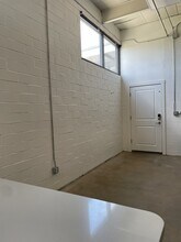 3363 E Commerce St, San Antonio, TX à louer Photo intérieure– Image 2 sur 15