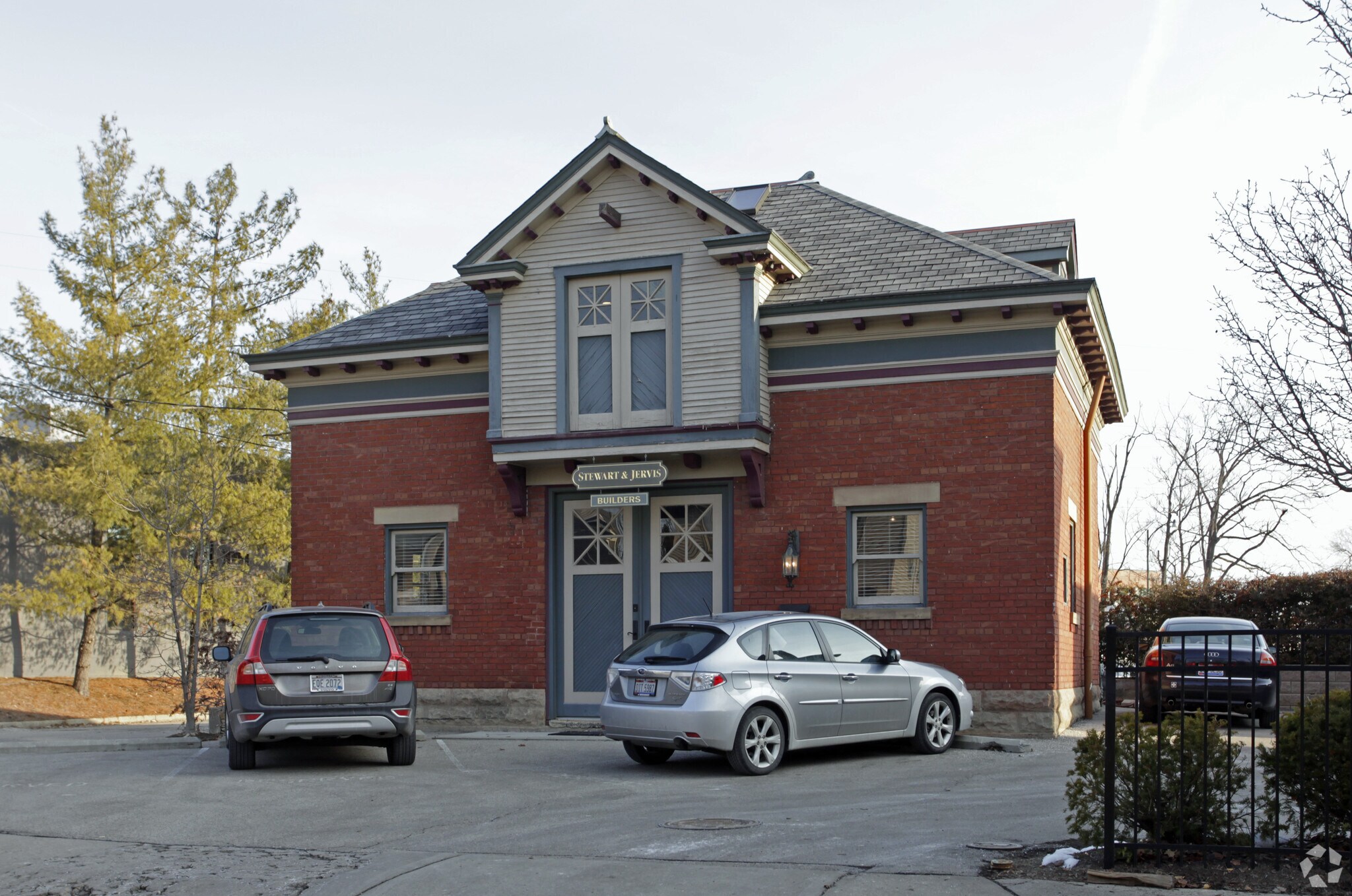 4410 Brazee St, Cincinnati, OH à louer Photo principale– Image 1 sur 3
