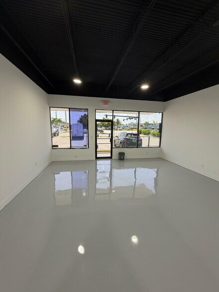 5100-5130 State Road 7, Fort Lauderdale, FL à louer - Photo de l’immeuble – Image 3 sur 15
