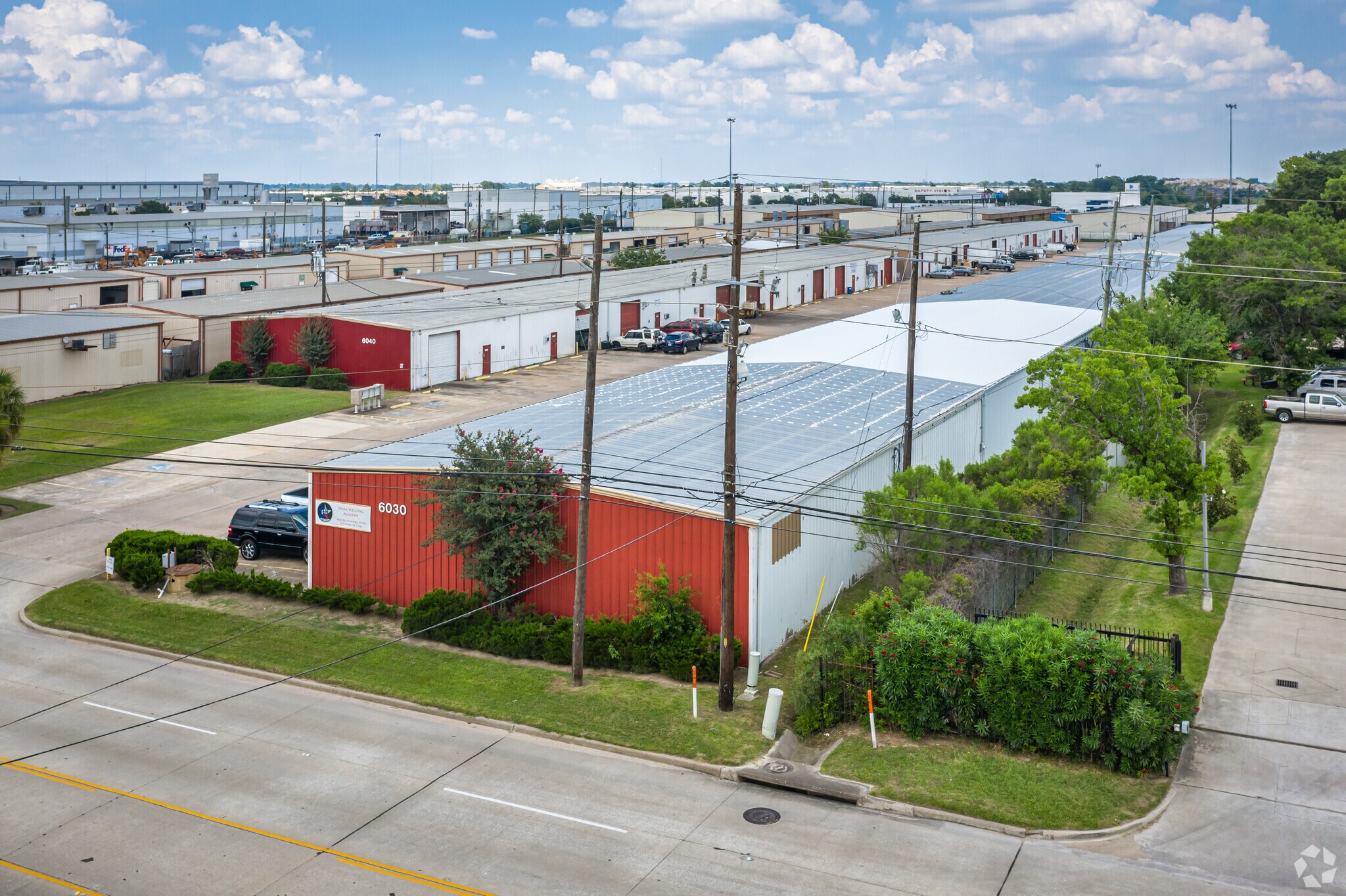 6030-6040 Brittmoore Rd, Houston, TX à louer Photo principale– Image 1 sur 22