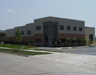 Plus de détails pour 1675 Shanahan Dr, South Elgin, IL - Industriel/Logistique à louer