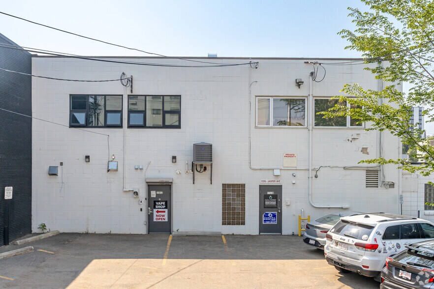 11512-11518 Jasper Ave NW, Edmonton, AB à louer - Photo de l’immeuble – Image 3 sur 4