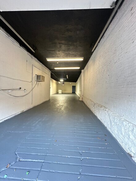 23-25 W 18th St, Bayonne, NJ à louer - Photo de l’immeuble – Image 3 sur 5