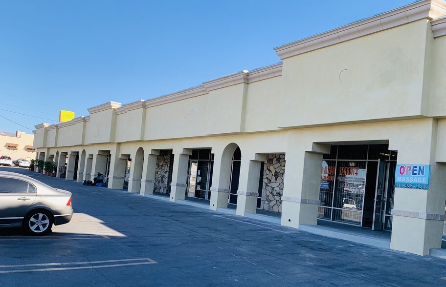 8708 Sunland Blvd, Sun Valley, CA à louer - Photo de l’immeuble – Image 2 sur 10