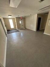 5411 Brookglen Dr, Houston, TX à louer Photo de l’immeuble– Image 2 sur 3