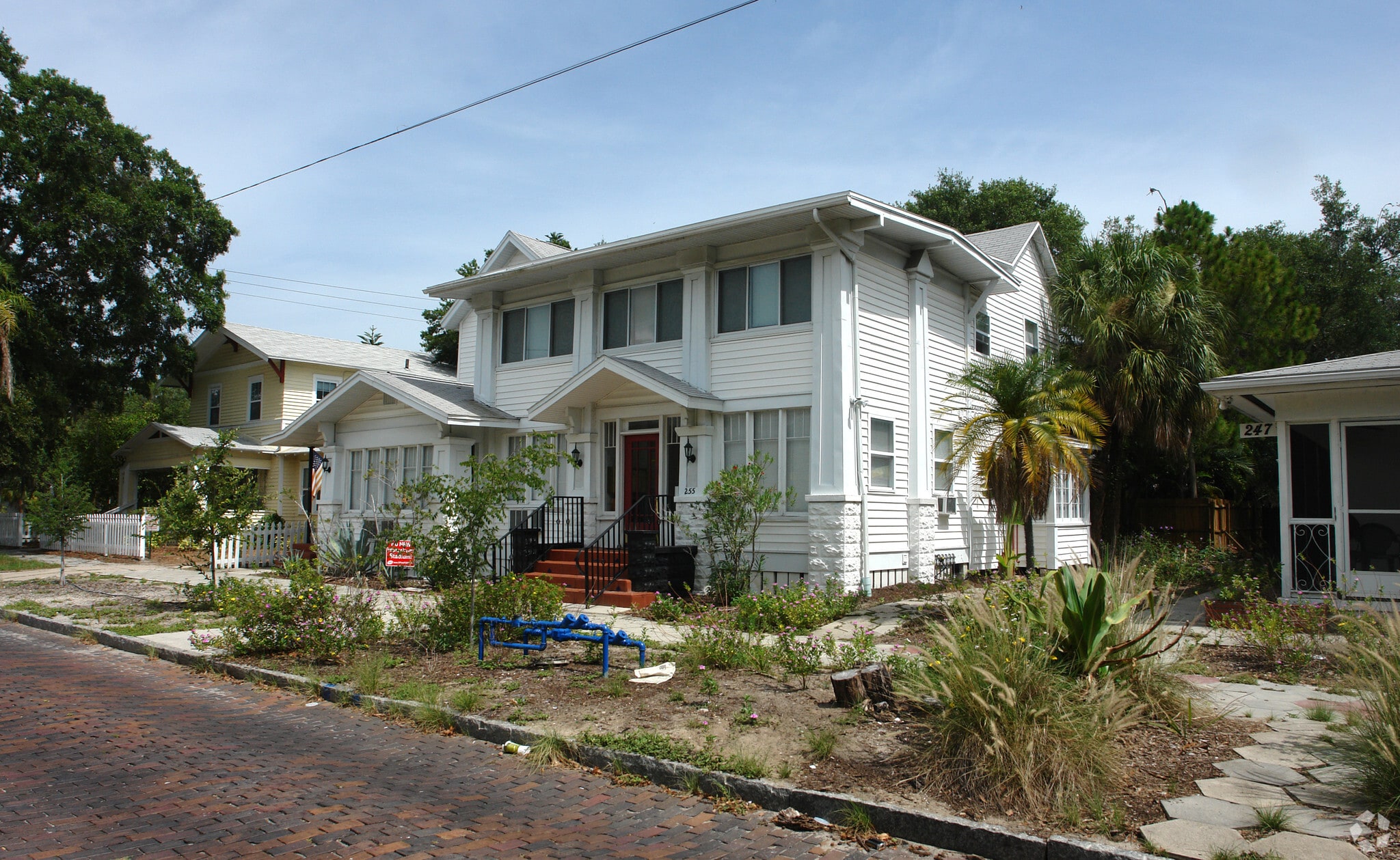 255 6th Ave N, Saint Petersburg, FL à vendre Photo principale– Image 1 sur 3