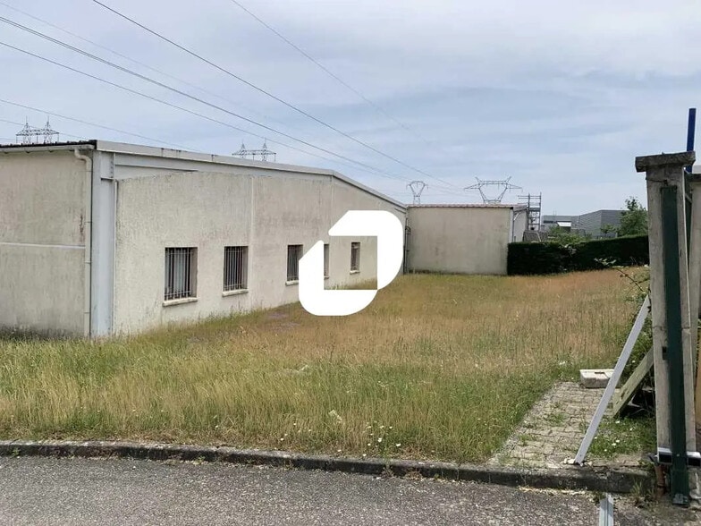 2 Rue Louis Renault, Jonage à louer - Photo de l’immeuble – Image 2 sur 23