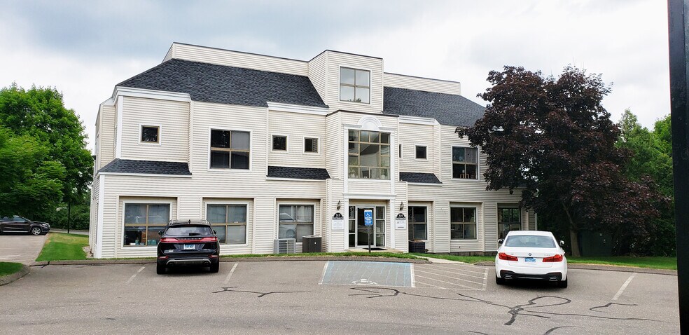 315 Highland Ave, Cheshire, CT à louer - Photo de l’immeuble – Image 2 sur 2