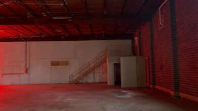 1310 White St SW, Atlanta, GA à louer - Vidéo sur l’annonce professionnelle 