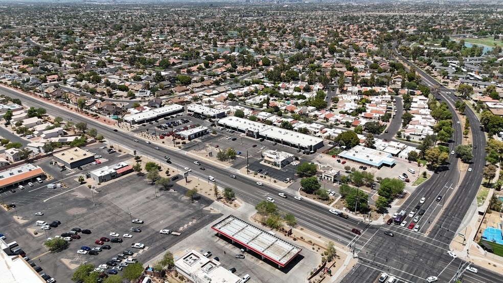 2050 W Guadalupe Rd, Mesa, AZ à louer - Photo de l’immeuble – Image 3 sur 9