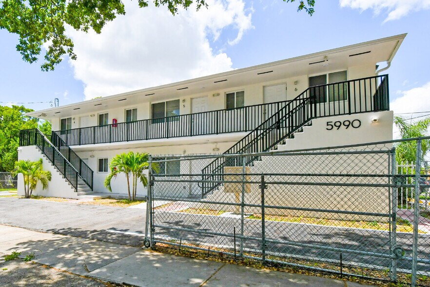 5990 NW 14th Ave, Miami, FL à vendre - Photo de l’immeuble – Image 2 sur 14
