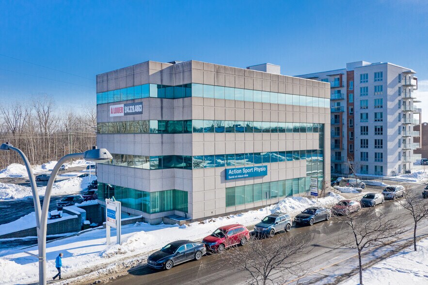 1695 Boul Laval, Laval, QC à louer - Photo de l’immeuble – Image 2 sur 5