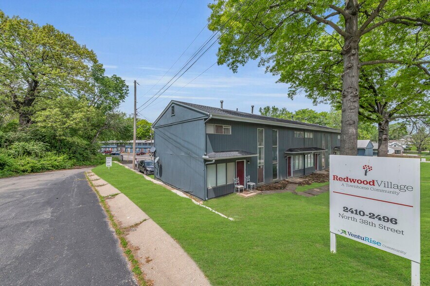 2410-2496 N 38th St, Kansas City, KS à vendre - Photo de l’immeuble – Image 1 sur 8