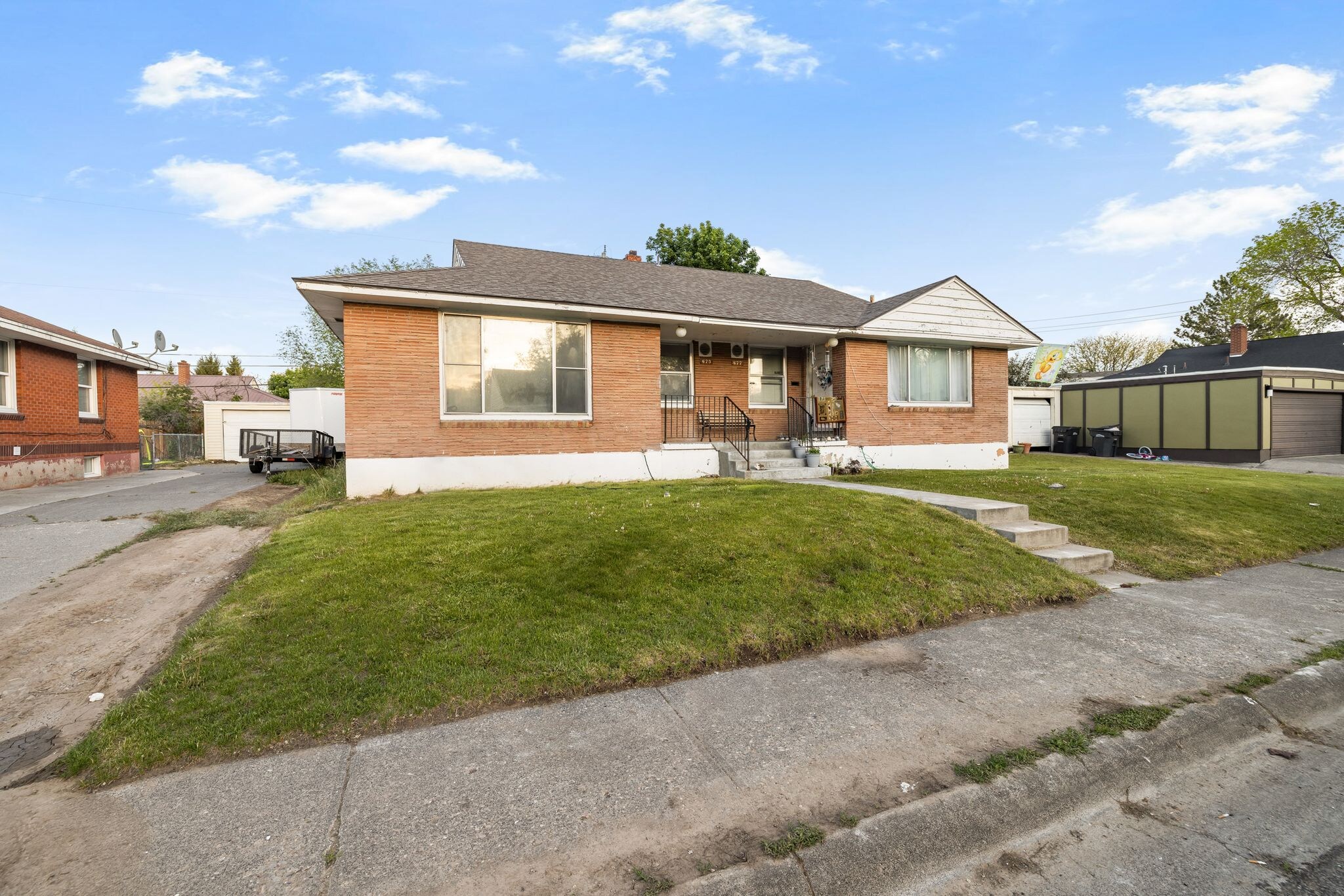 675-677 Holbrook Dr, Idaho Falls, ID à vendre Photo principale– Image 1 sur 36