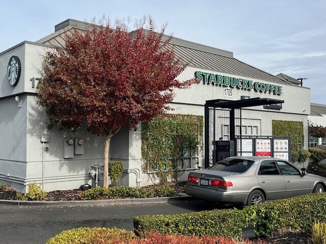 678 N Wilson Way, Stockton, CA à louer - Photo de l’immeuble – Image 2 sur 5