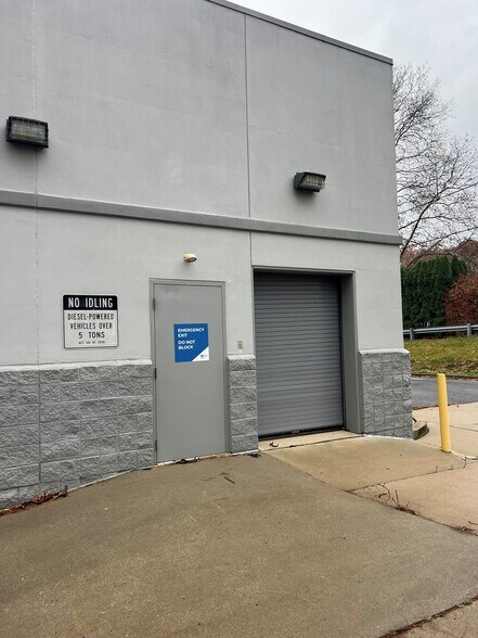 2 Cumberland St, Lebanon, PA à louer - Photo de l’immeuble – Image 3 sur 4