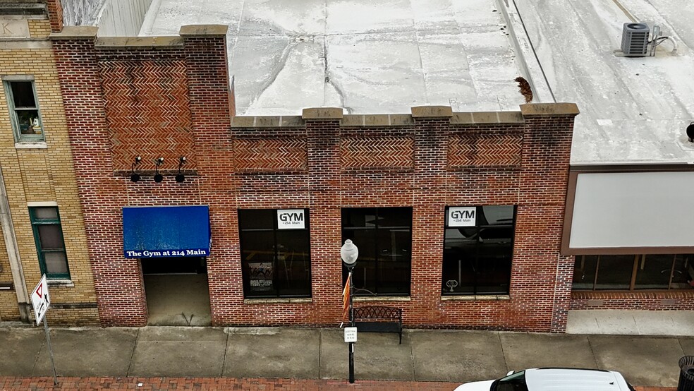214 Main St, Fort Mill, SC à louer - Photo de l’immeuble – Image 1 sur 10