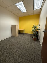 11492 Bluegrass Pky, Louisville, KY à louer Photo intérieure– Image 1 sur 2