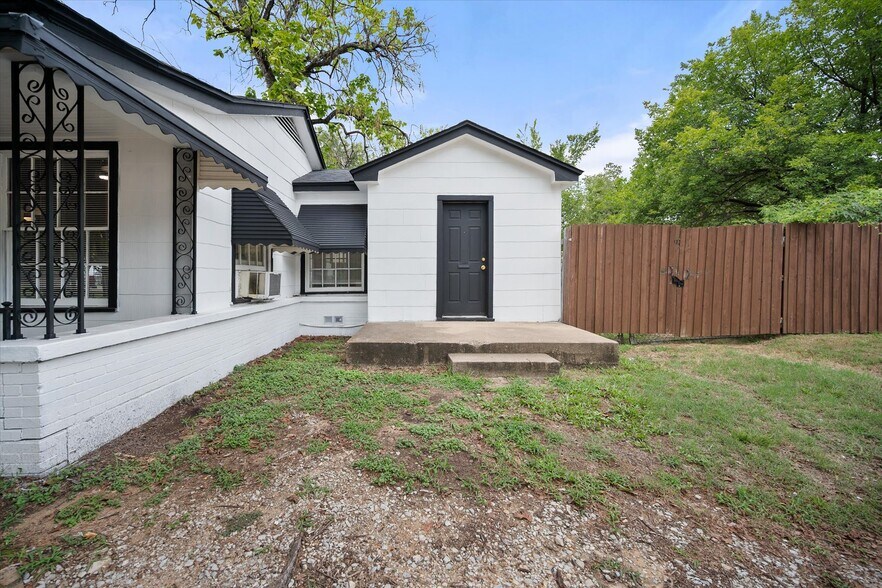 3837 Earl St, Fort Worth, TX à vendre - Photo de l’immeuble – Image 2 sur 24