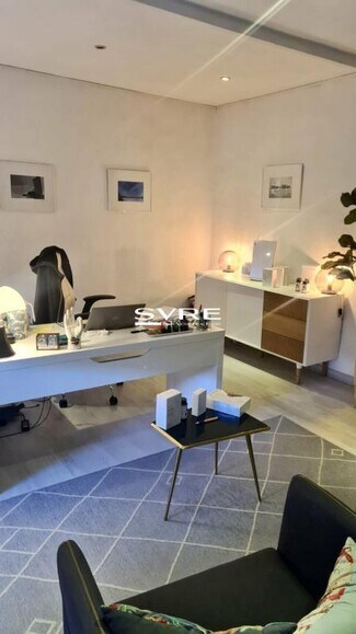 Plus de détails pour Bureau à vendre