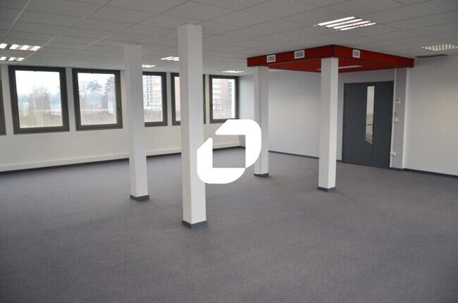 Plus de détails pour 30 Rue Félix Faure, Saint-André-lez-Lille - Bureau à louer