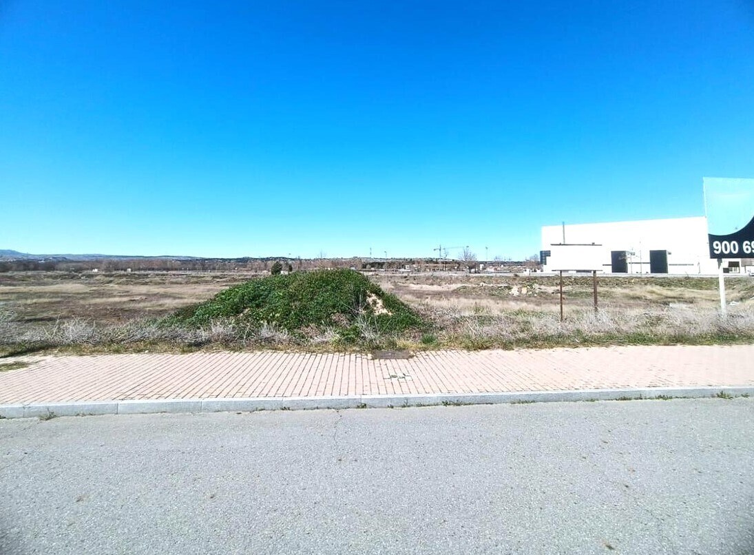 Calle Banderas de Castilla, Ávila, Ávila à vendre Photo principale– Image 1 sur 19