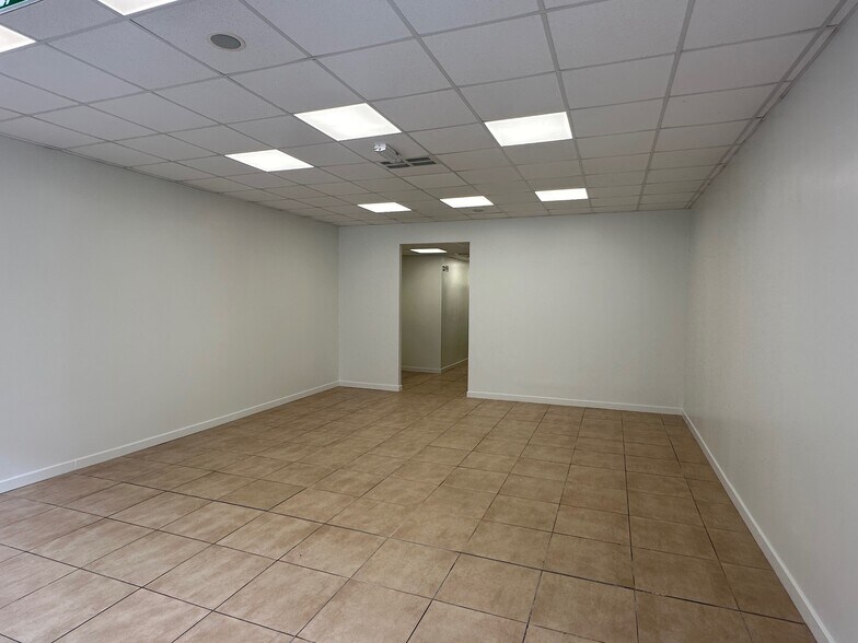 82 King St, Kilmarnock à louer - Photo de l’immeuble – Image 3 sur 10