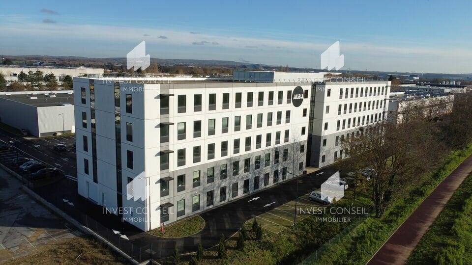 14-16 Rue De L'Equerre, SAINT-OUEN-L'AUMONE à louer - Photo de l’immeuble – Image 3 sur 9