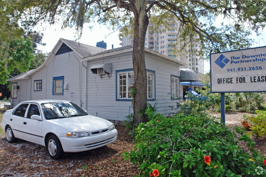 1818 Main St, Sarasota, FL à vendre - Photo de l’immeuble – Image 3 sur 4
