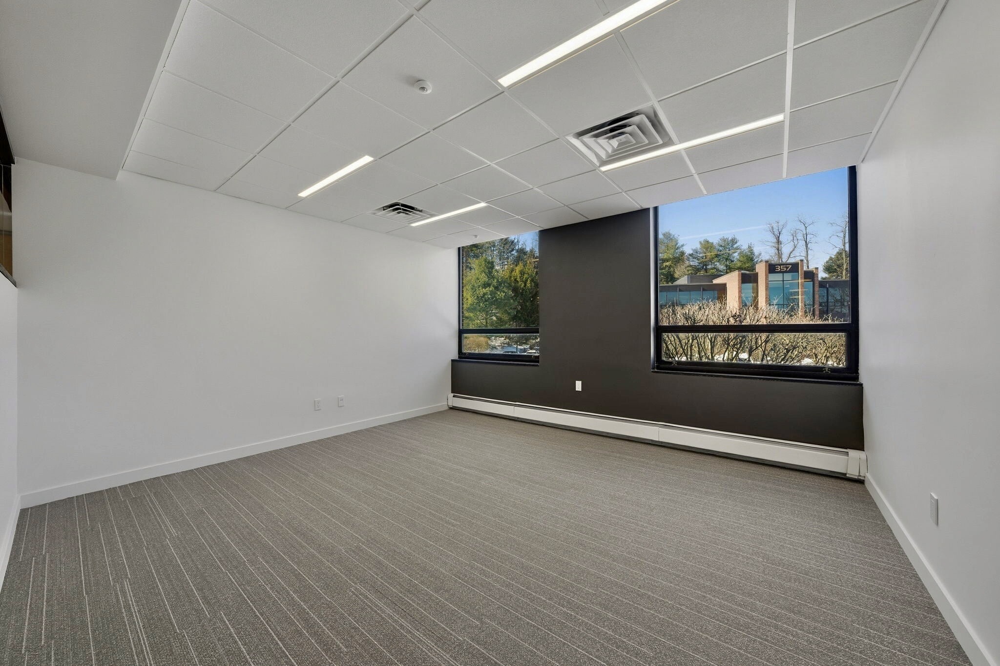 355 Main St, Armonk, NY à louer Photo intérieure– Image 1 sur 5