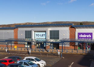 11-13 The Linkway, Bolton à louer Photo de l’immeuble– Image 2 sur 11