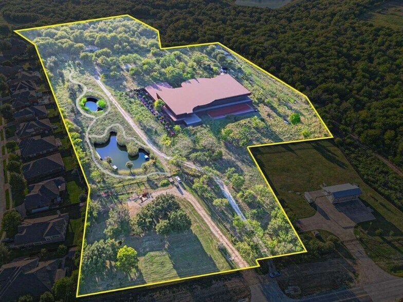 14 S Holland Rd, Mansfield, TX à vendre - Photo principale – Image 1 sur 7