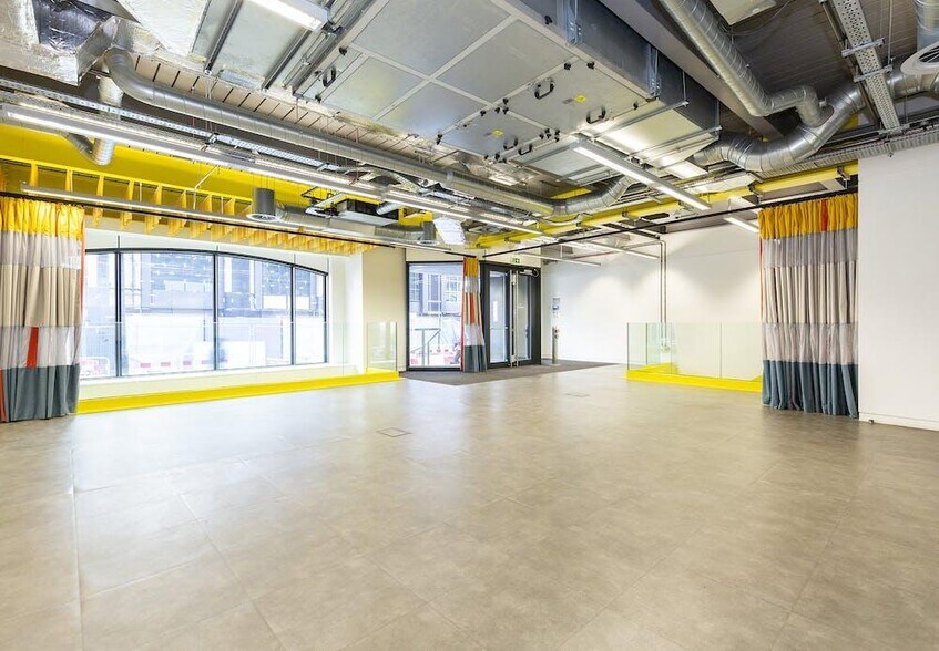 70 Wilson St, Londres à louer - Photo de l’immeuble – Image 2 sur 13